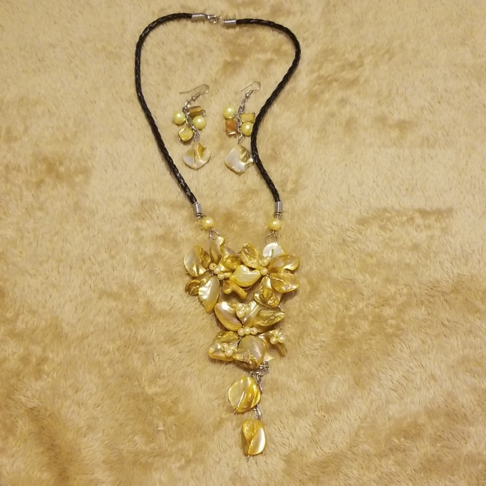 Necklace Set